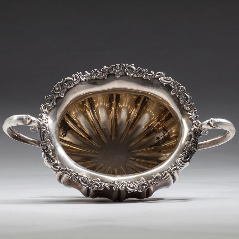 SKÅL, silver, Hjalmar Fagerroos, Helsingfors 1916. Vikt 501,4 g.