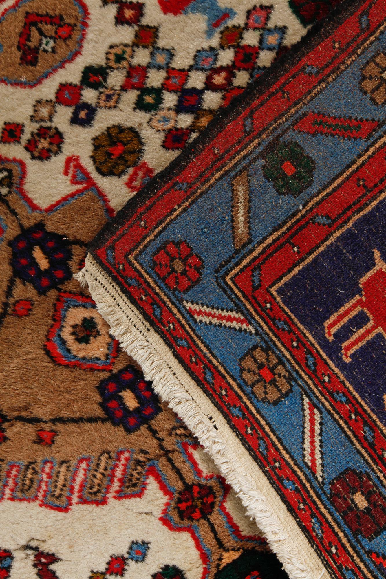 MATTA, orientalisk, 1900-talets slut, ca 205 x 125 cm.