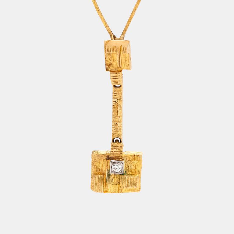 Björn Weckström, An 18K gold necklace "Thai" with an 8/8-cut diamond ca. 0.02 ct. Lapponia 1978.