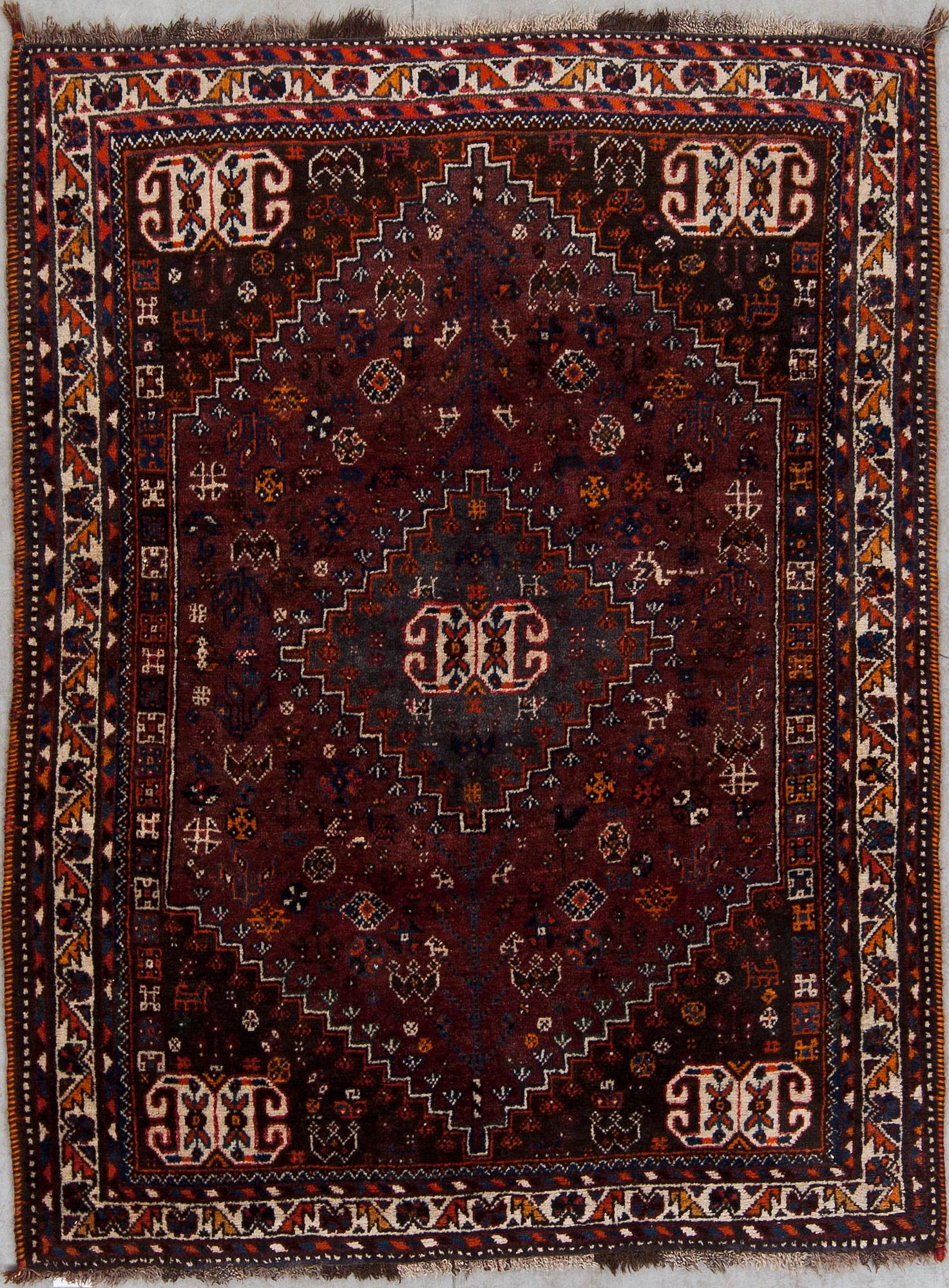 MATTA, old, Shiraz, ca 157 X 119 cm.