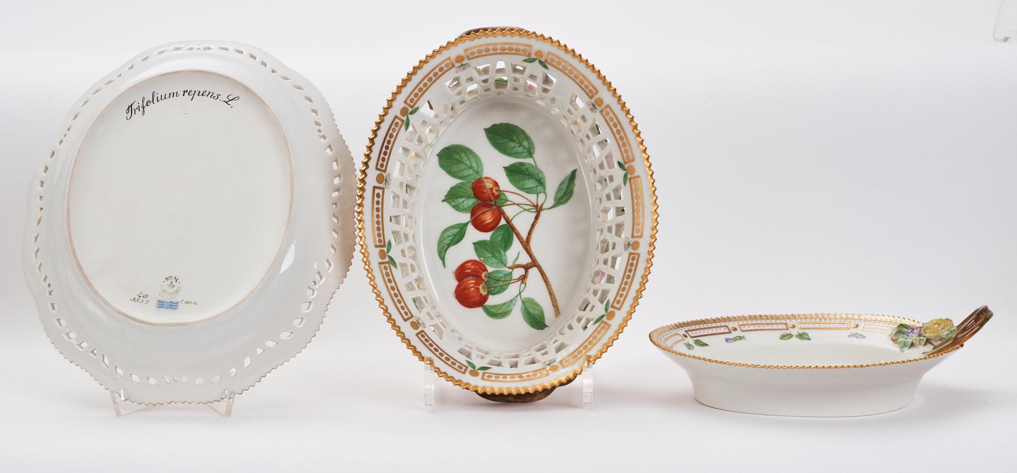 Servis, 20 delar, porslin. Royal Copenhagen, "Flora Danica", Danmark, 1900-tal.