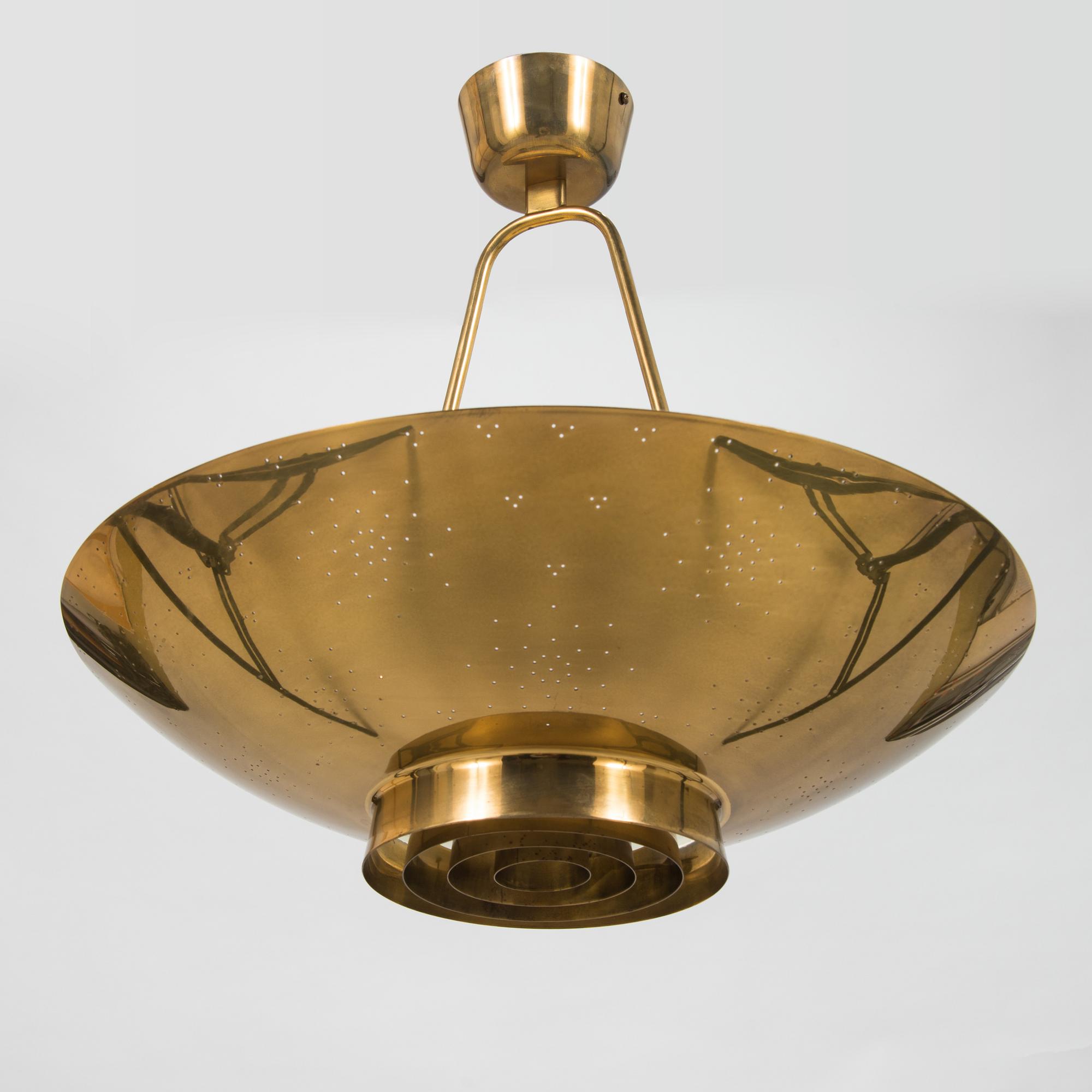 Paavo Tynell, taklampa, modell 9060, Taito 1900-talets mitt.