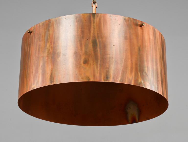 TAKLAMPA, 1900-talets andra hälft. Höjd 34 cm.