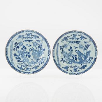 Fat, 2st  Kina 1700-tal porslin.