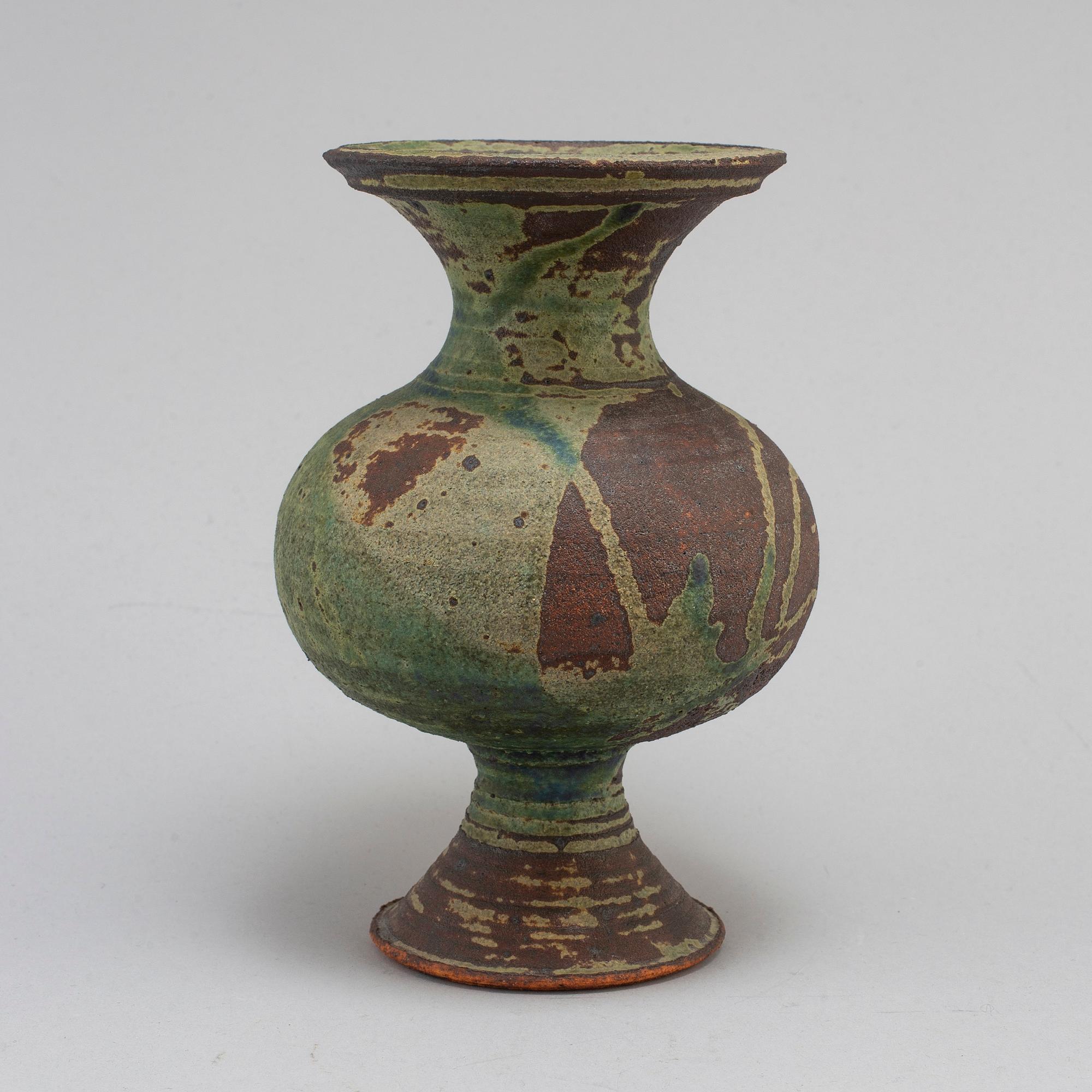 KYLLIKKI SALMENHAARA, a mid 20th century stoneware vase, signed, Arabia, Finland.
