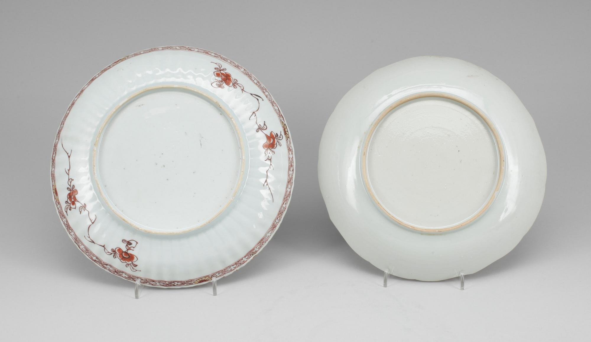 SKÅLFAT, 2 st, porslin Kina, bland annat Qianlong, 1700-tal.