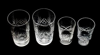 GLAS, 15 st snarlika samt SELTERGLAS, 8 st,  "Helga".