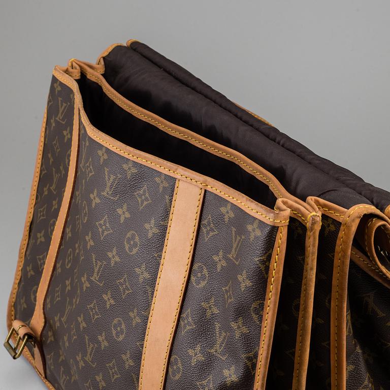 LOUIS VUITTON, a 'Sac Chasse Kelber'.