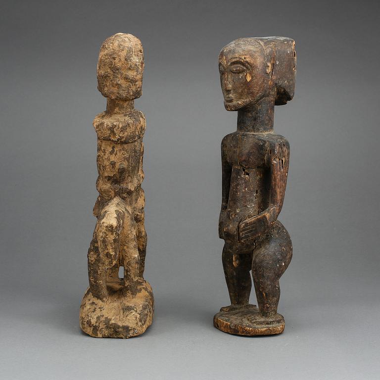 SKULPTURER, 2 st, Afrika, 1900-tal.