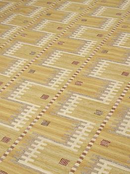 Marianne Richter, A CARPET, "Gula havet", flat weave, ca 527 x 288,5 cm, signed AB MMF MR.