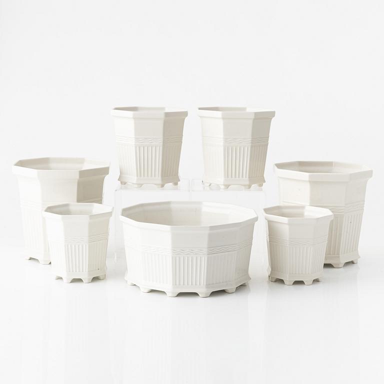 Prince Eugen, a group of thirteen porcelain flower pots, 'Waldemarsuddekrukan', Gustavsberg.