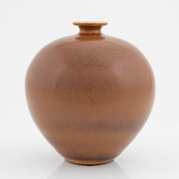 Berndt Friberg, a stoneware vase, Gustavsberg studio, Sweden 1969.