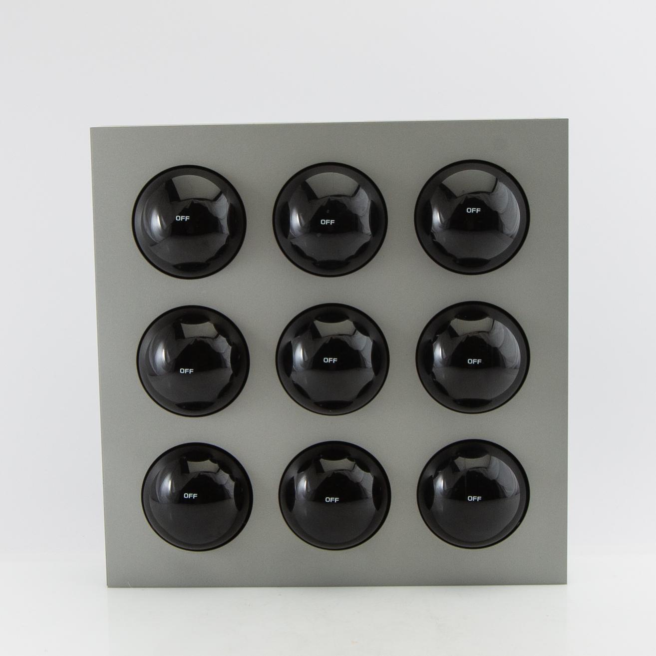 Paul Talman, vägglampa, Fifty Fifty ("ON/OFF"), 1990-tal.