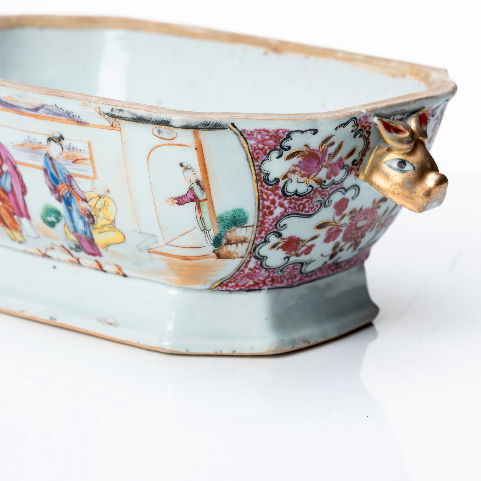 A famille rose tureen with cover, Qing dynasty, Qianlong (1736-95).
