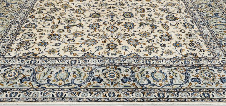 A Keshan carpet, 420 x 300 cm.