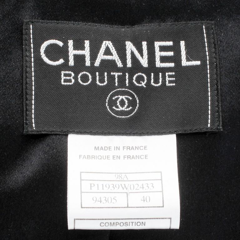 CHANEL, a black cashmere coat, size 40.