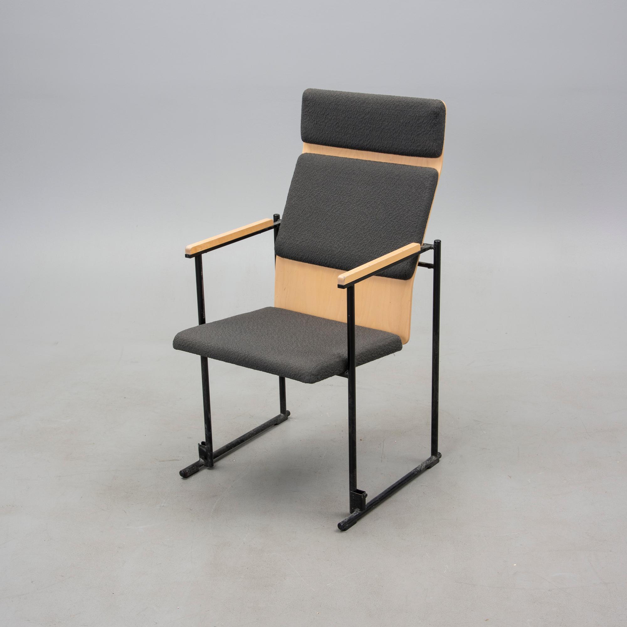 YRJÖ KUKKAPURO, karmstol, Avarte 1900-talets slut.