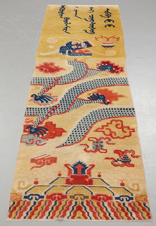 Pelarmatta, semiantik Kinesisk, ca 247 x 71 cm.