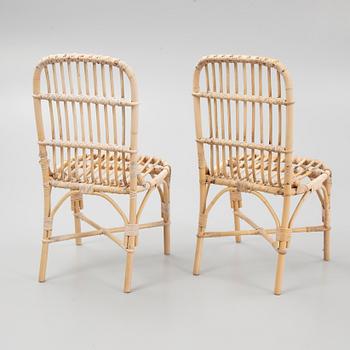 Möbelgrupp av bambu, 6 delar, 1900-tal.