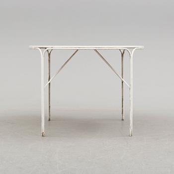 TRÄDGÅRDSGRUPP, 7 delar, 1900-talets första hälft.