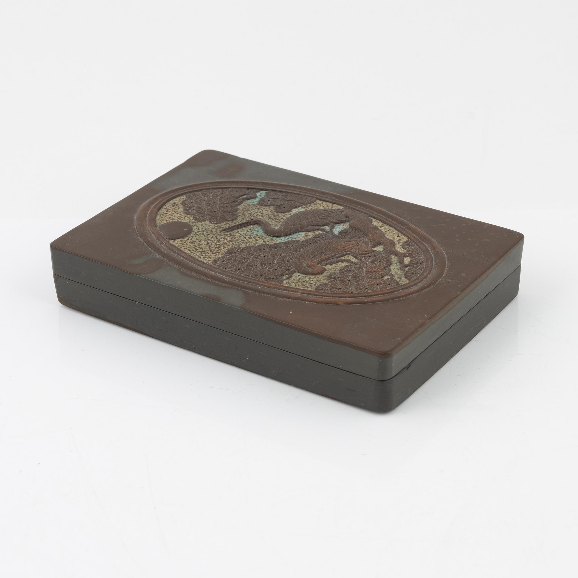 A Chinese inkstone with cover, Qingdynasty.