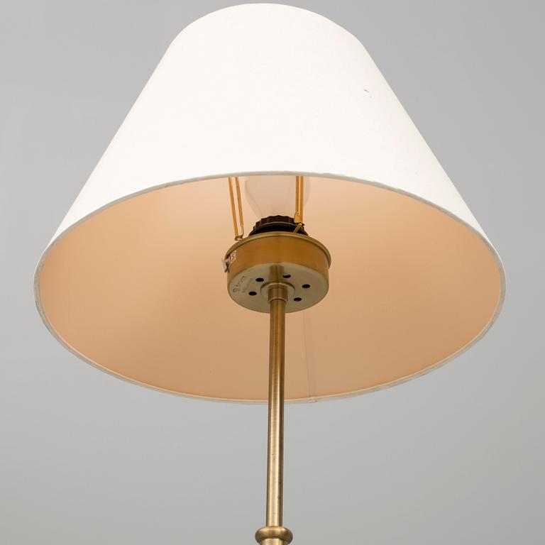 GOLVLAMPA, modell 2326, Josef Frank, Firma Svenskt Tenn.