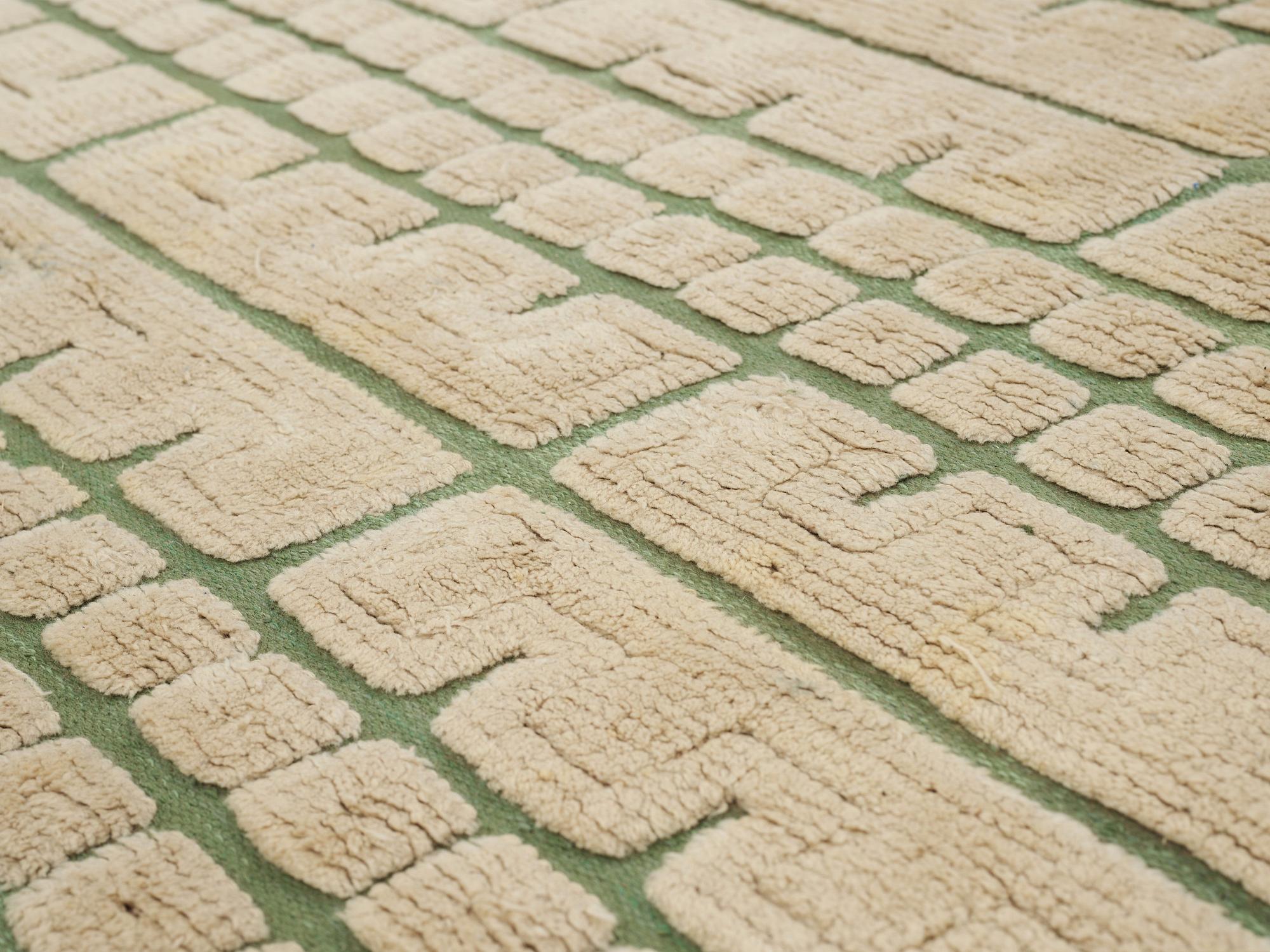 Ingrid Hellman-Knafve, Matto, knotted pile in relief, ca 244-245 x 178,5-183 cm, signed IHK.