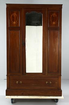 KLÄDSKÅP, 1910/1920-tal.