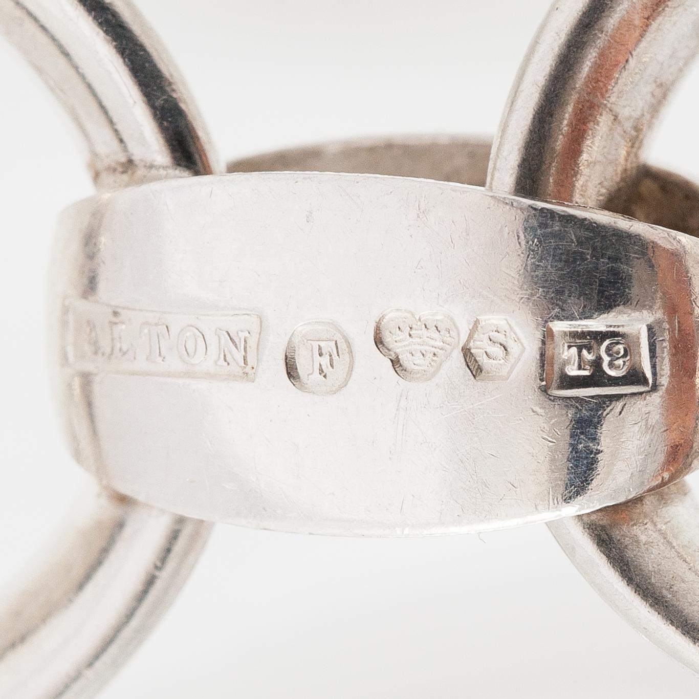 Halsband, silver. Alton, Falköping 1969.