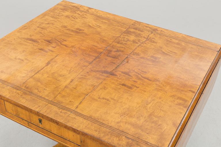 SALONGSBORD, med klaffar, Karl Johan. 1800-talets första hälft.