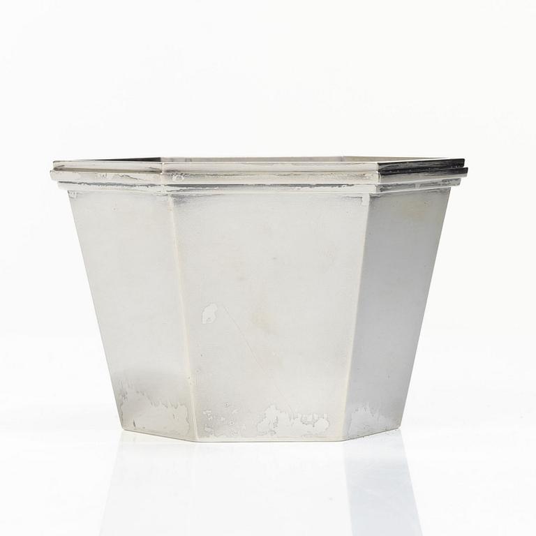 Wiwen Nilsson, Skål/bägare, sterlingsilver, Anders Nilsson, Lund 1961.