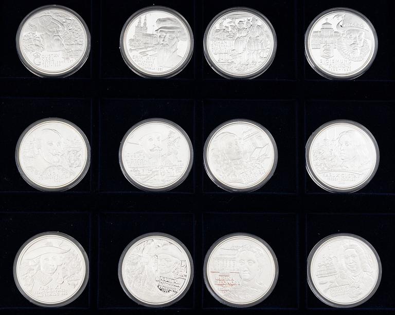 36 medals, silver 925, “Kingdom of Sweden”, in fitted case.