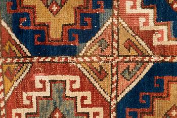 A rug, antique Bergama, ca 199-202 x 154-158 cm (and 2,5-3 cm "flat weave" at the ends),