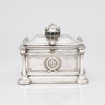 Brahmfeld & Gutruf, smyckeskrin, silver, mitten 1800-talet, Hamburg.