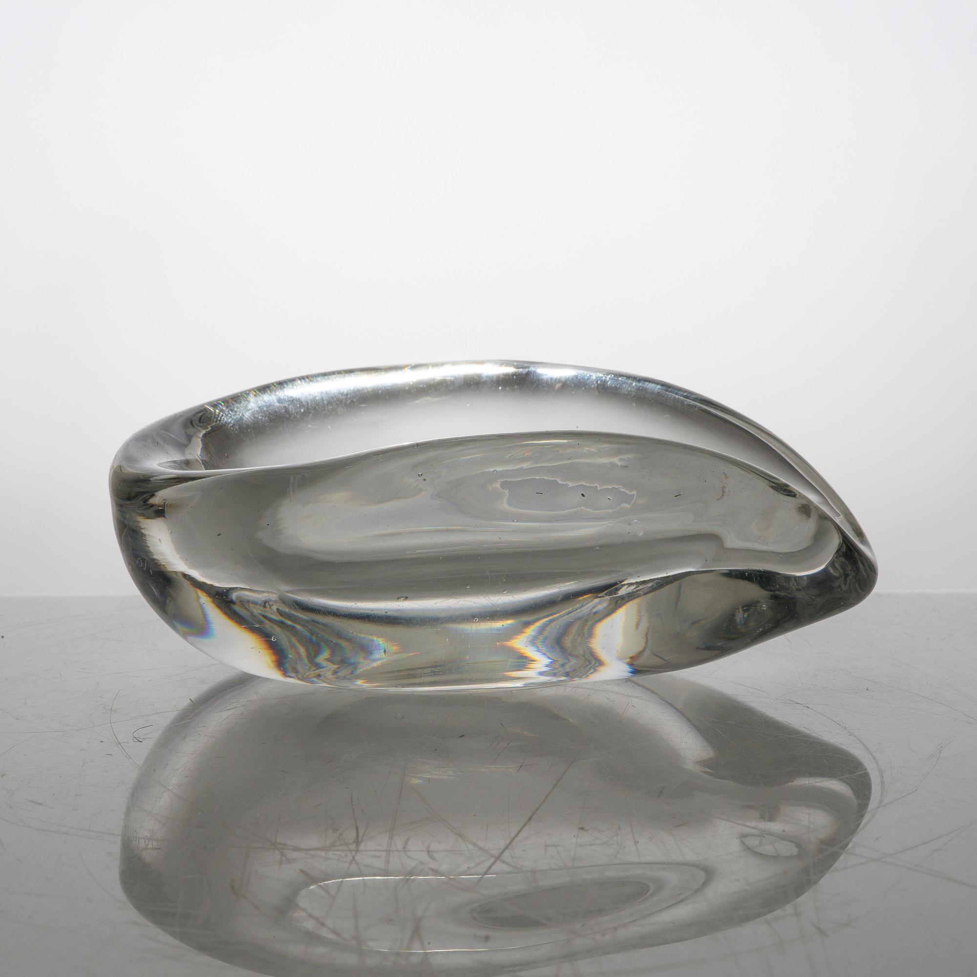 Tapio Wirkkala, a "Medusa" glass bowl, model 3252, Iittala, Finland ca 1947-48.