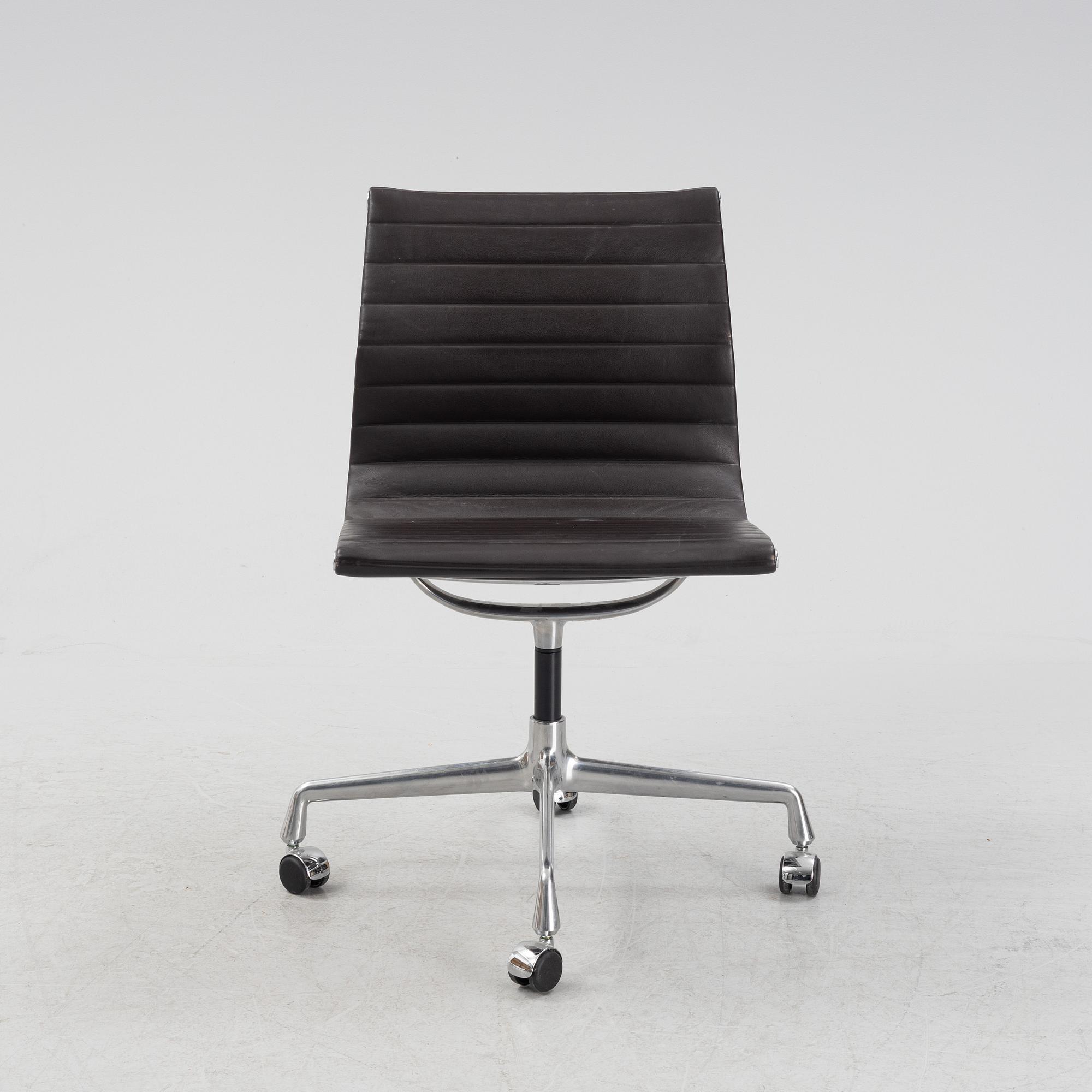 Charles and Ray Eames, an 'EA 105' desk-chair from Vitra.