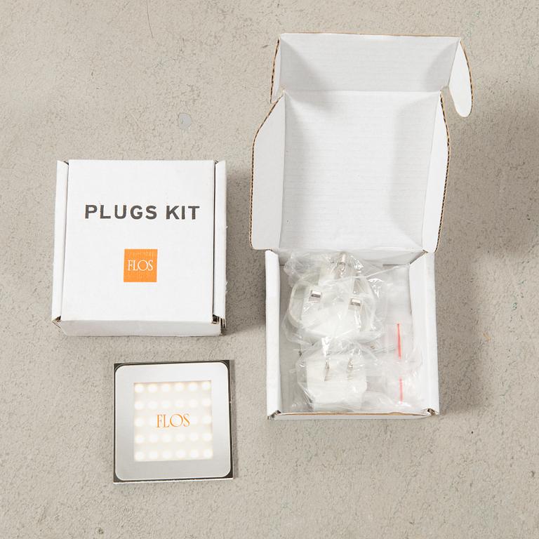 Antonio Citterio, a pair of floor lamps "Kelvin Base" for Flos, modern production.