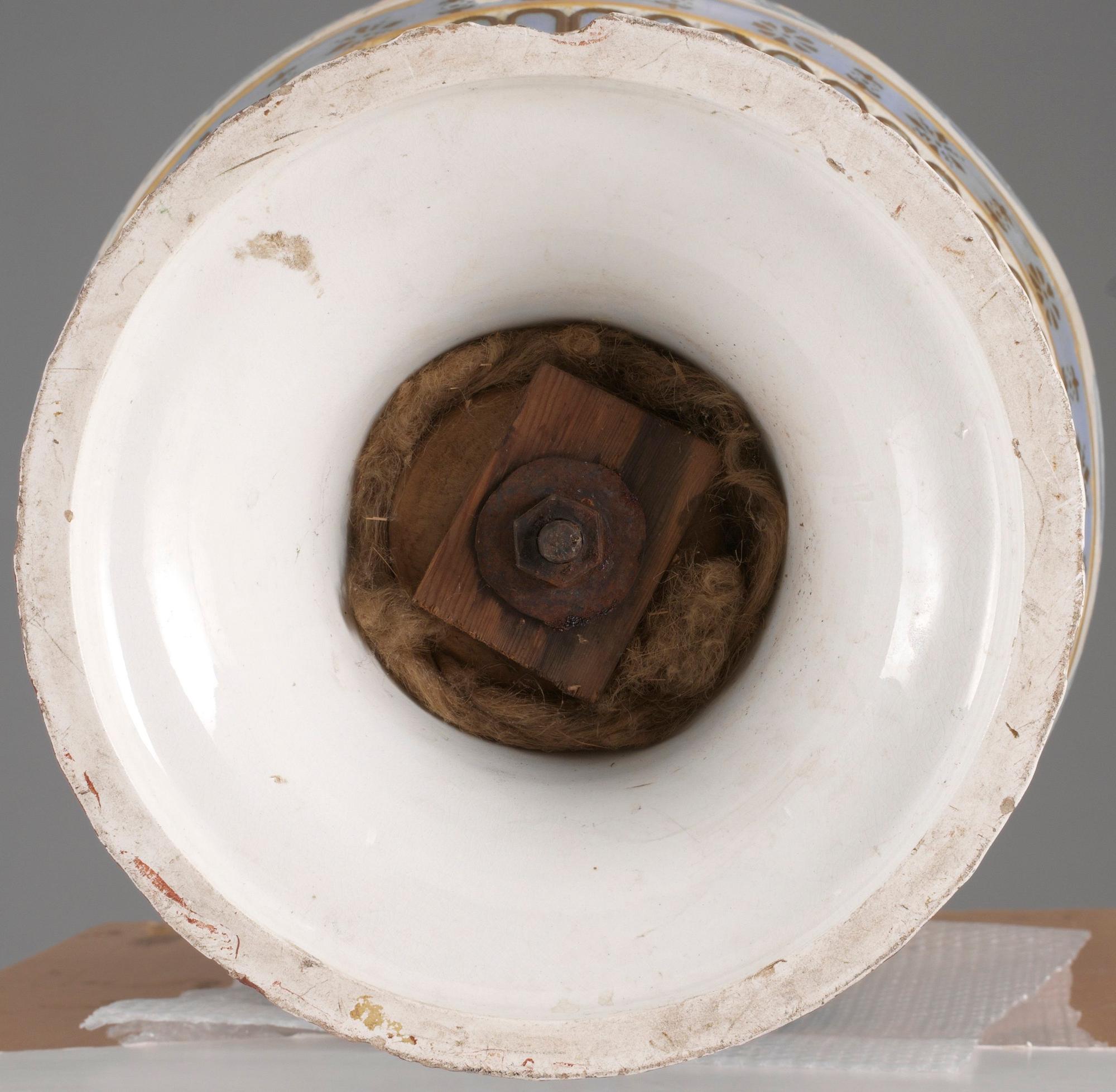 PRAKTURNA, keramik. 1800-tal.