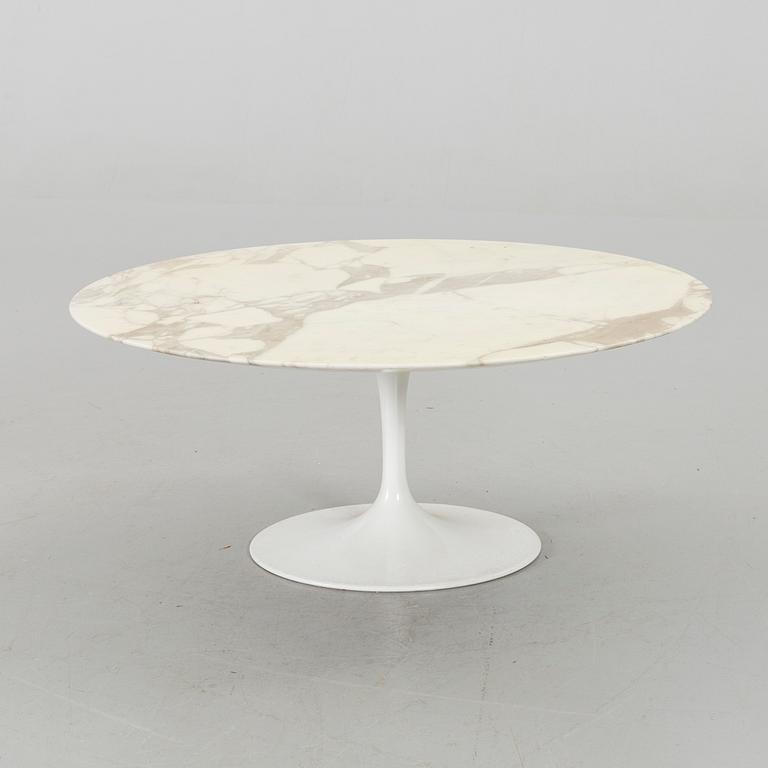 EERO SAARINEN, soffbord "Tulip" Knoll International 1900-talets senare del.