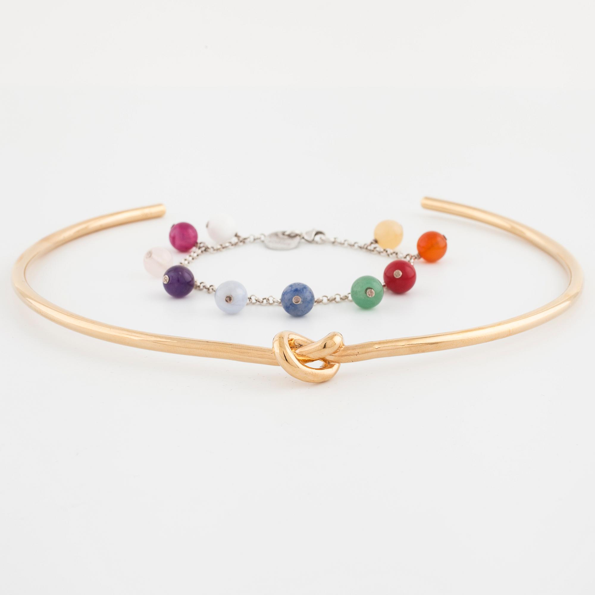 SOPHIE BY SOPHIE, a "Knot choker" necklace and a "Childhood" bracelet.