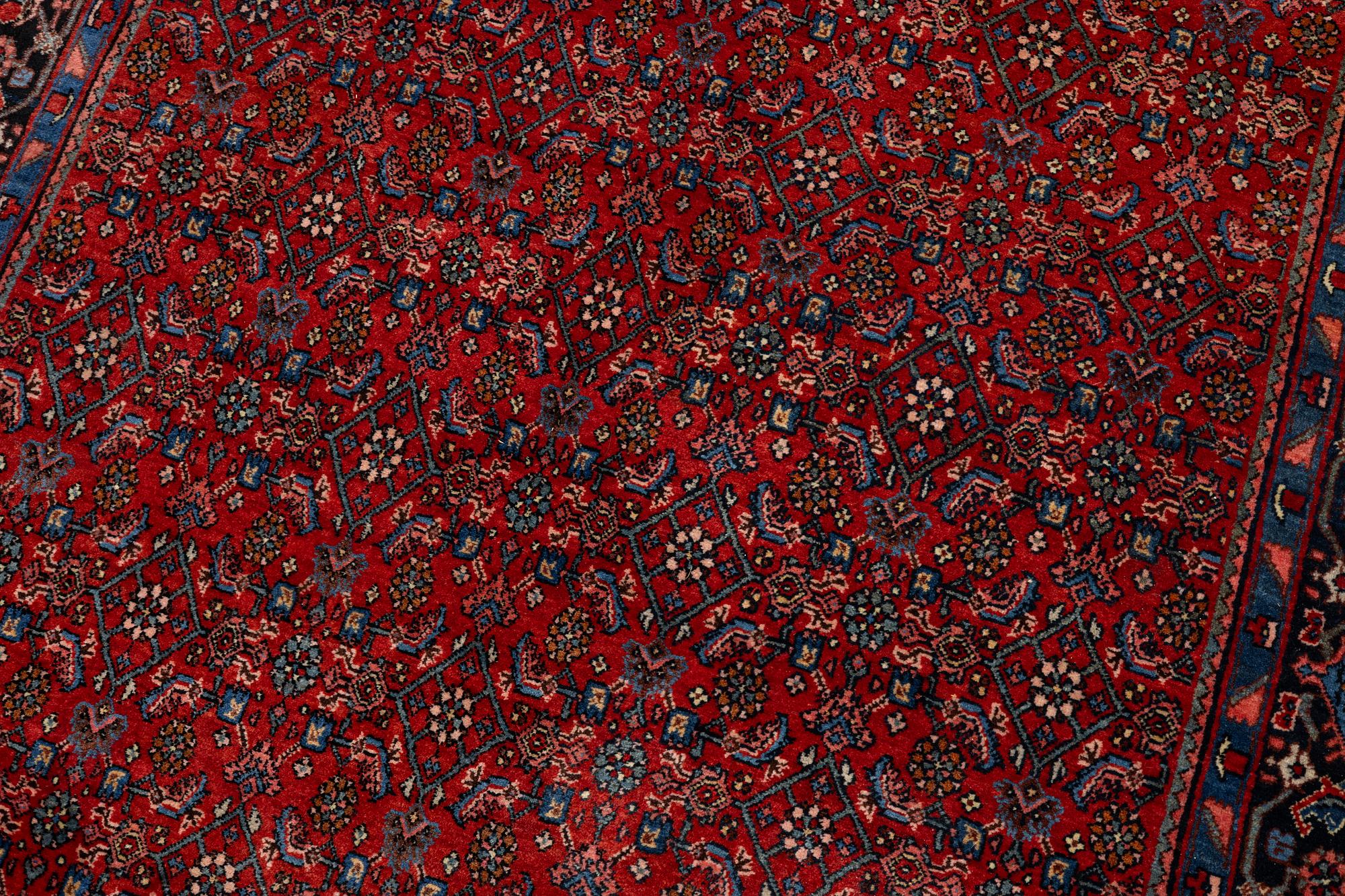 Matta, orientalisk, ca 212 x 136 cm.