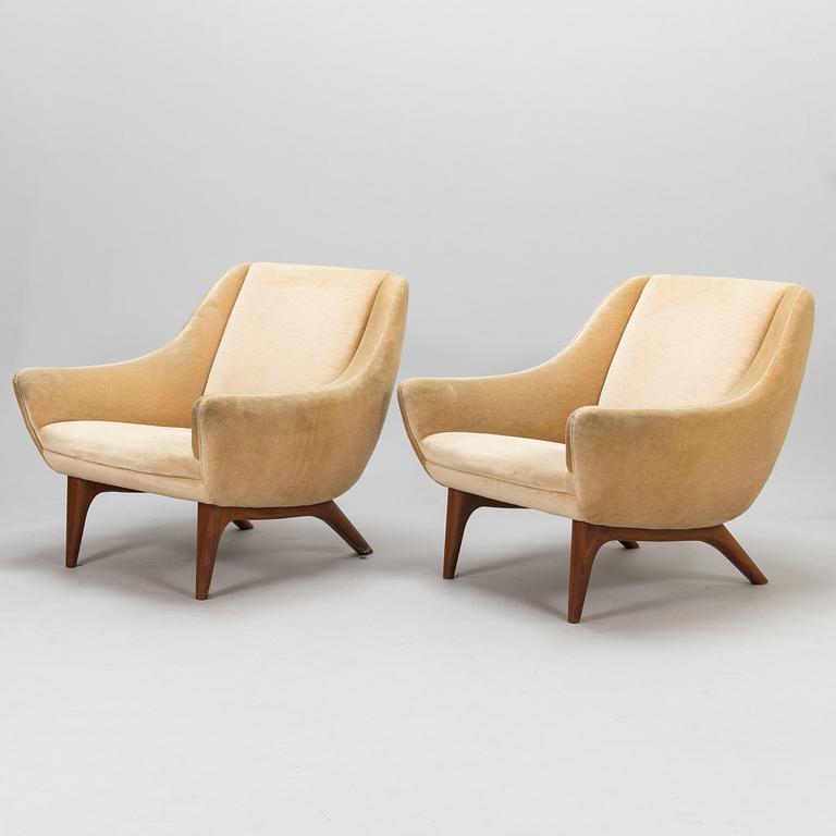 ILLUM WIKKELSÖ, Fåtöljer ett par, ML-140, för A. Mikael Laursen & Søn, Århus 1950-tal.