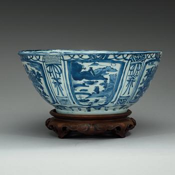 SKÅL, kraakporslin. Ming dynastin, Wanli (1572-1620).