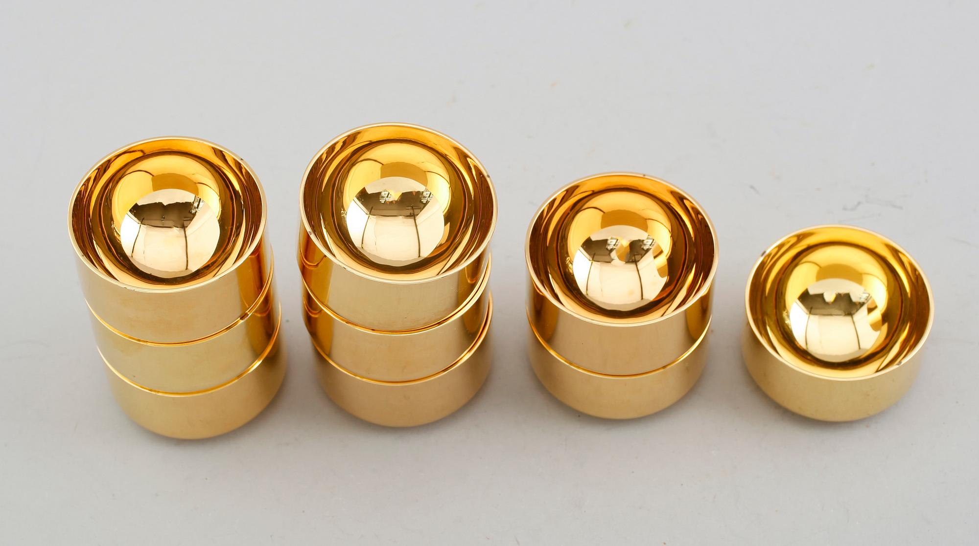 SUPKOPPAR, 9 st, mässing, Pierre Forsell, Skultuna, 1900-talets andra hälft.