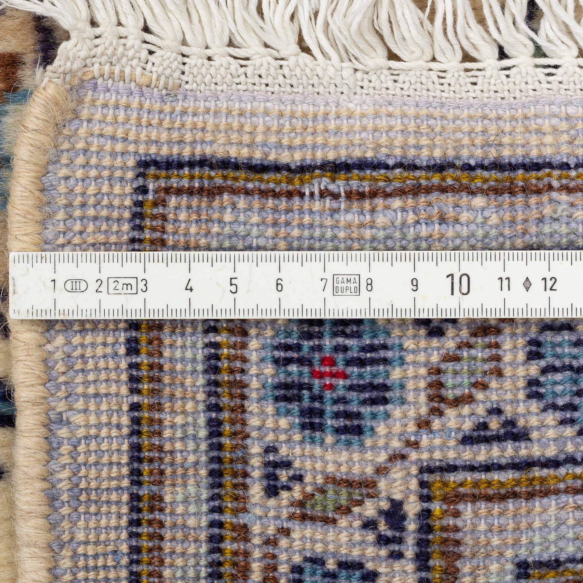 A Kashan carpet, 346 x 245 cm.