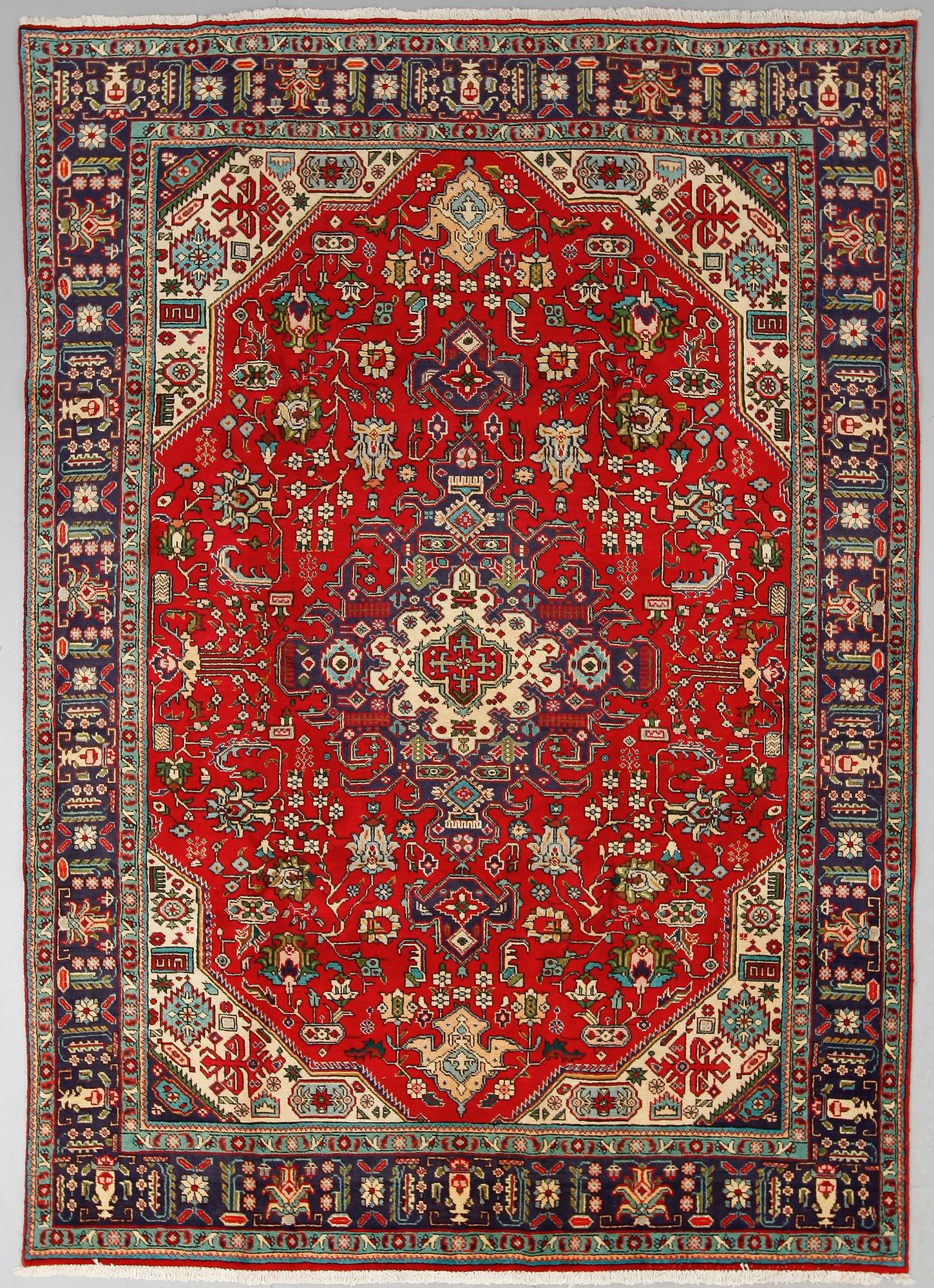 MATTA, Täbriz, 290 x 207 cm.