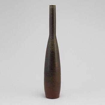 CARL-HARRY STÅLHANE, a signed stoneware vase, Rörstrand, dated -61.