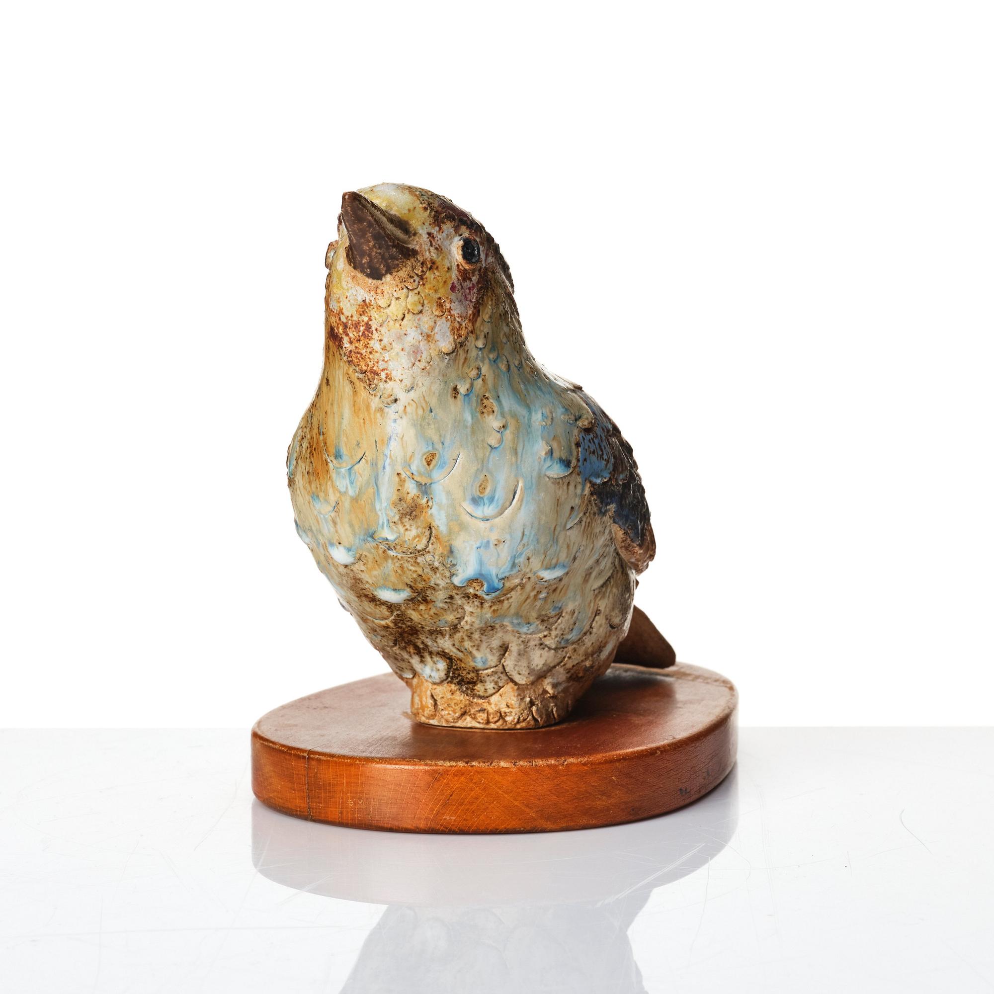 Tyra Lundgren, a stoneware sculpture of a bird, Sweden mid 20th century.
