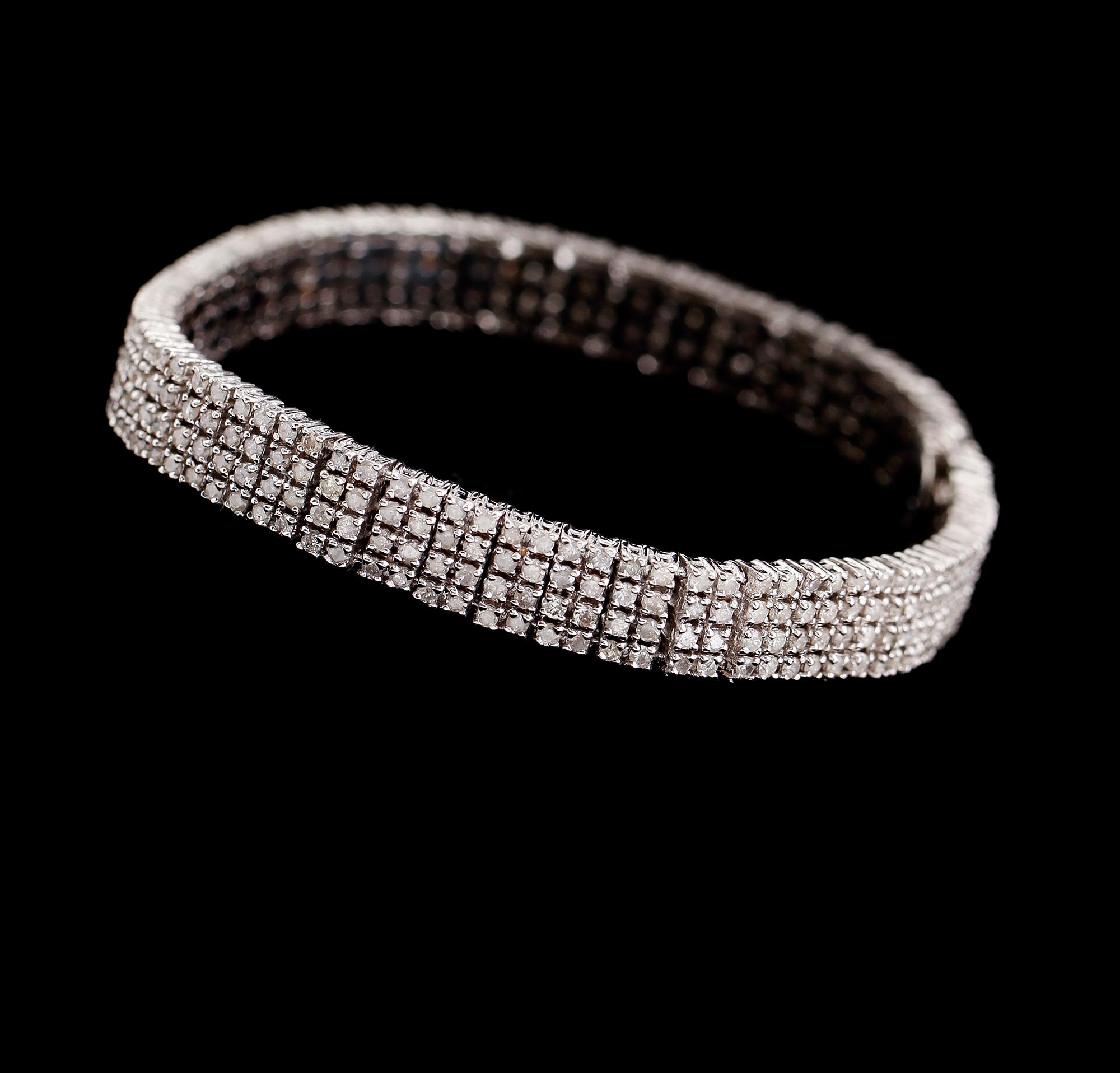 ARMBAND, 14 k guld, diamanter tot ca 3.60 ct.