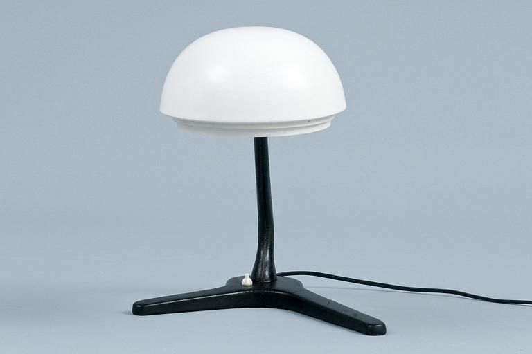 Alvar Aalto, DESK LAMP No A704.